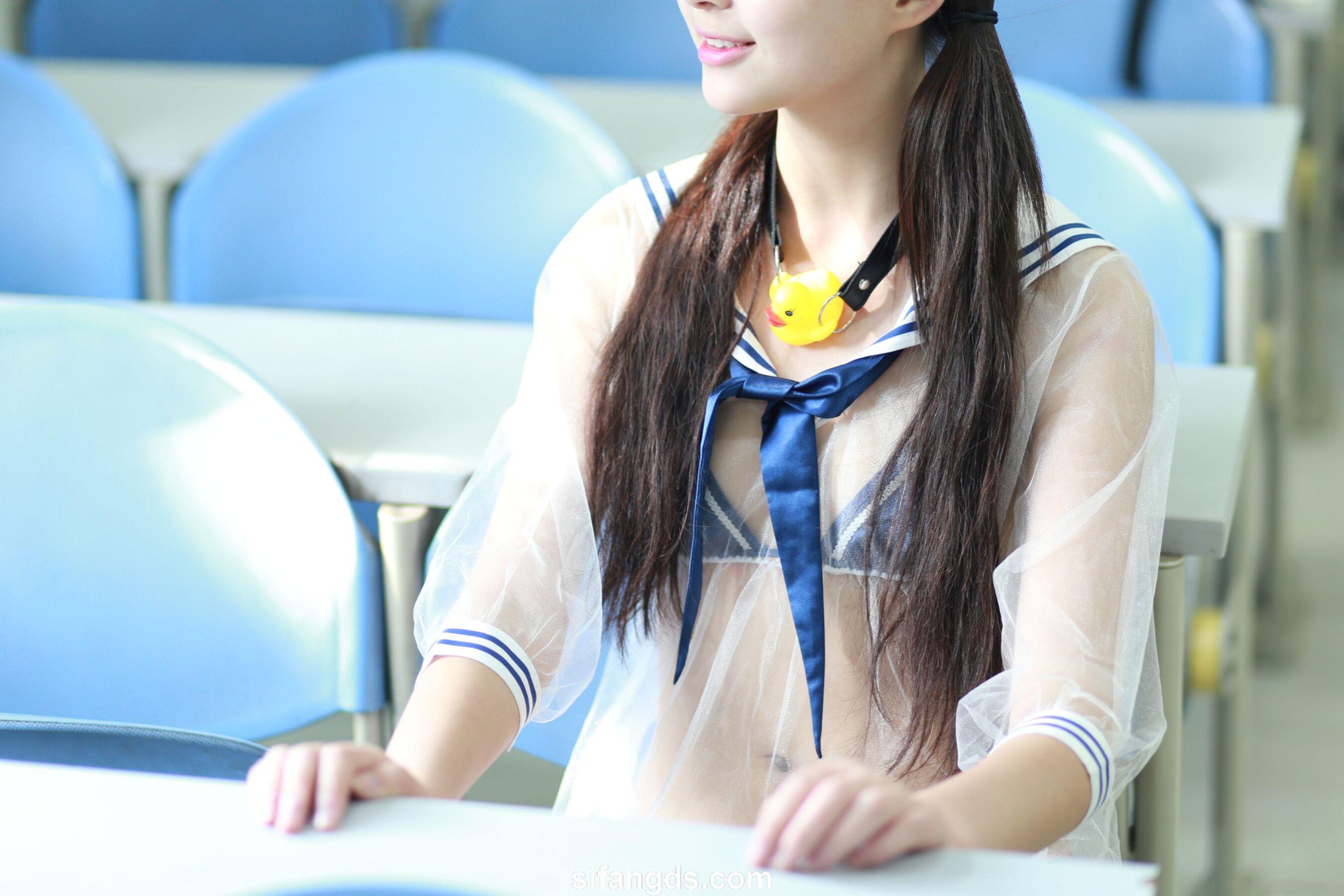 国模套图 国模小可爱人体私拍套图