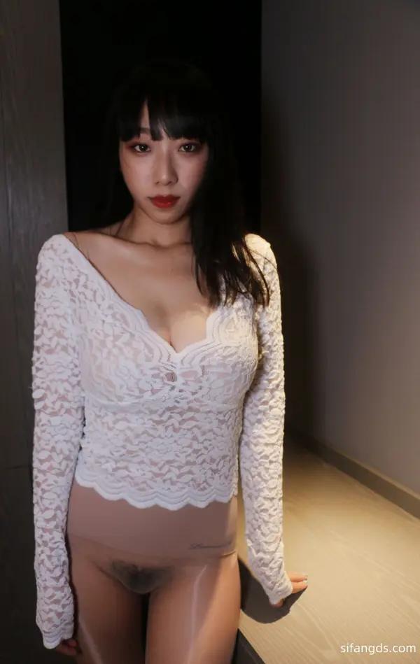 国模套图 国模小水&潼潼大尺度人体私拍套图